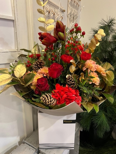 CHRISTMAS HANDTIED..