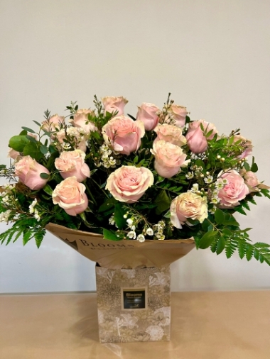 24 Pink Roses