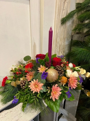 Christmas Table Arrangement