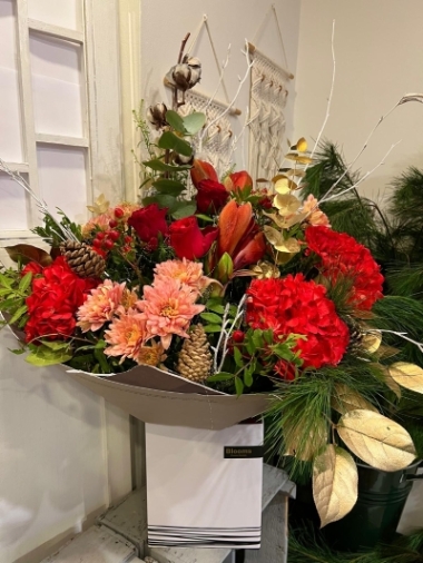 CHRISTMAS HANDTIED...