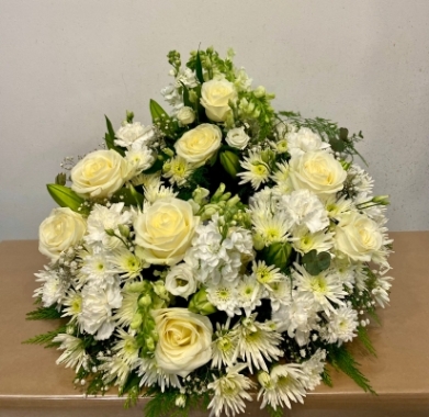 Cream Green & White Wreath