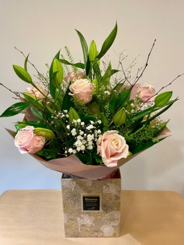 Lilies and Pink Roses